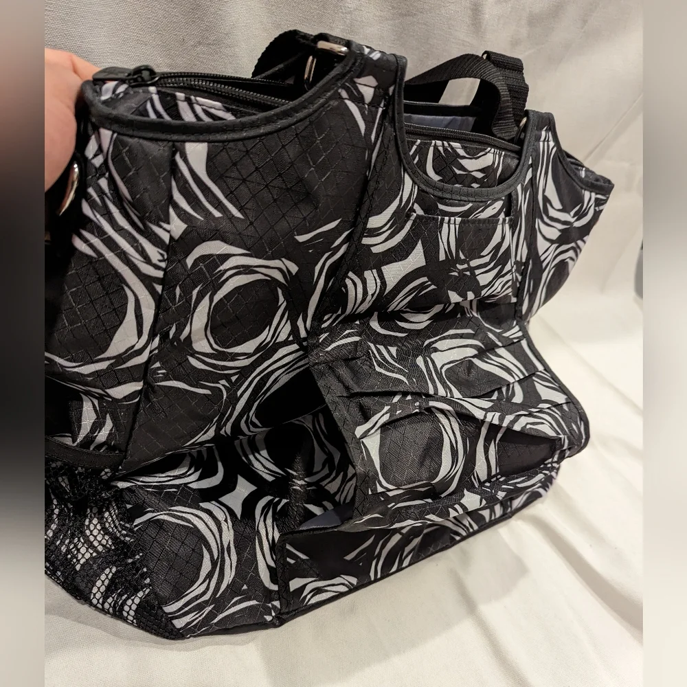 thirty-one Black and White Swirl Pattern Tote